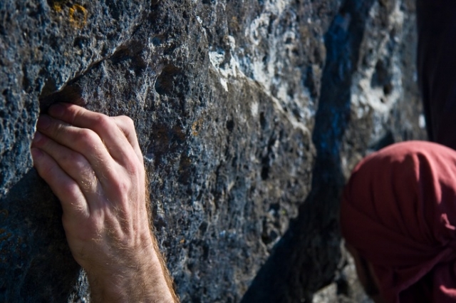 escalando en roca.jpg